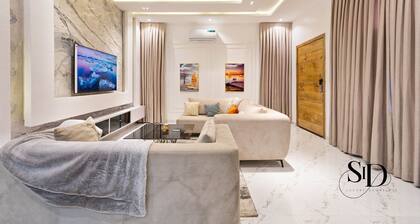 Luxury 4 Bed House with Swimming Pool + PS5 Game + Snoker+Table Tennis in Lekki