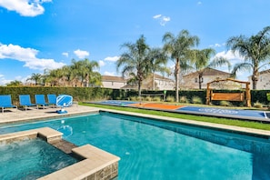 Beheizter Pool