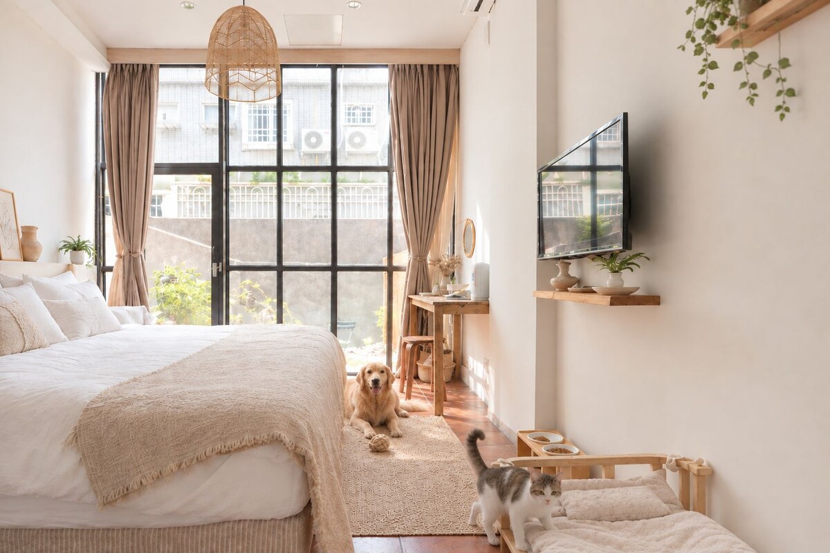 Garden View Double Room | Blackout drapes, WiFi (free), bed sheets