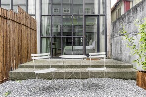Garden View Double Room - Pet Friendly | Terrace/patio - Kuma B&B (Ji'an)