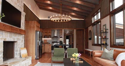 Modern Cabin on Monkey Island with Expansive Deck & Hot Tub!