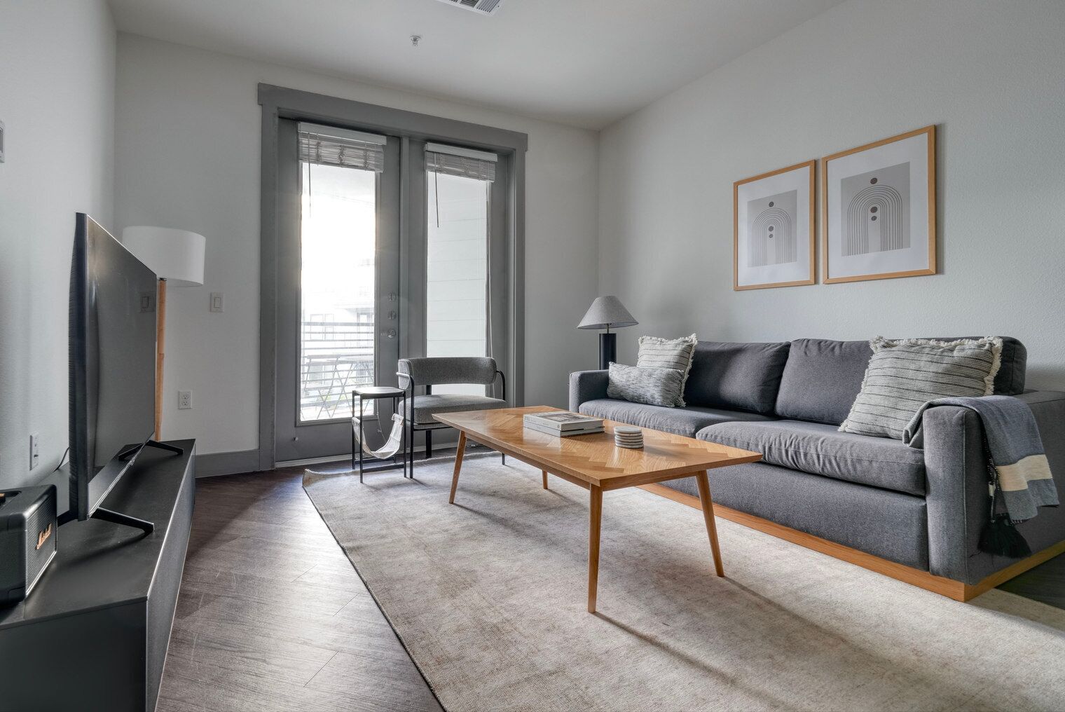 Superb East Austin 2BR w/ Gym, Deck & Airport Access, by Blueground