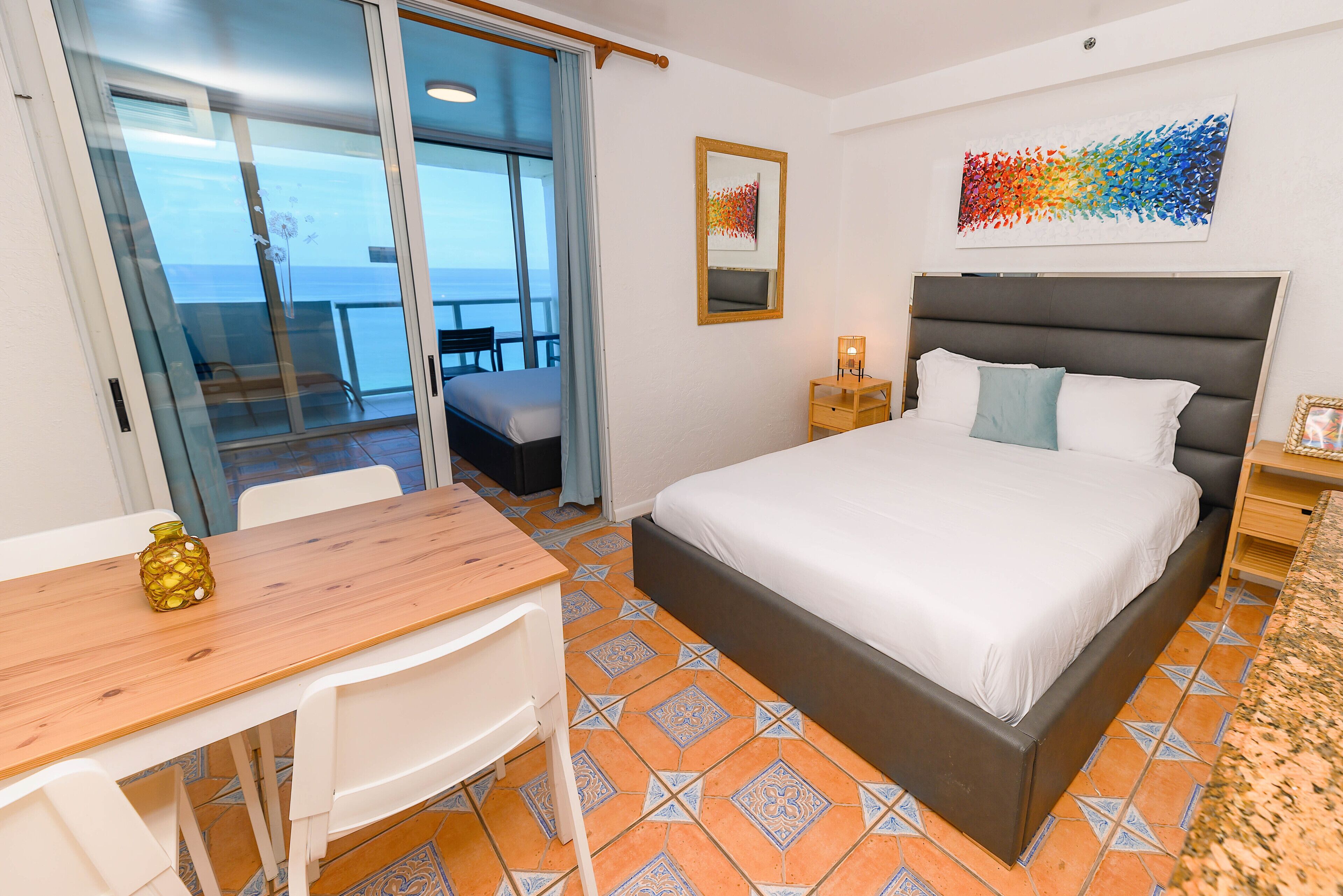 Balcony Ocean View with free parking