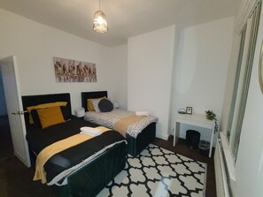 2 bedrooms, iron/ironing board, WiFi, bed sheets