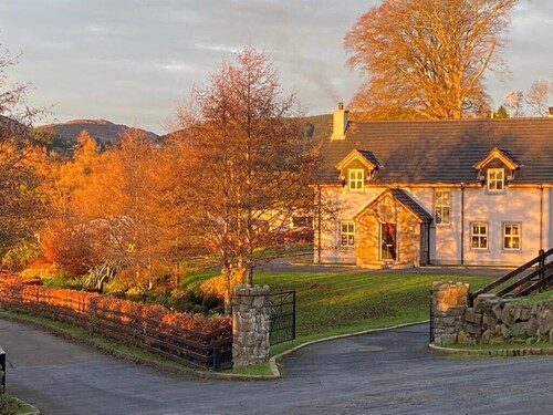 Rostrevor Valley House -Mountainside Hot Tub View