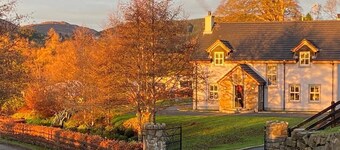 Rostrevor Valley House -Mountainside Hot Tub View