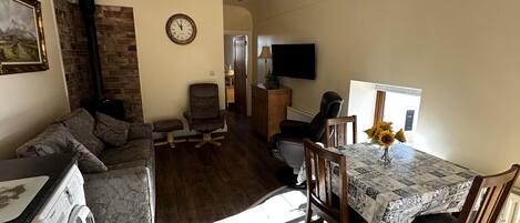 Télévision, cheminée