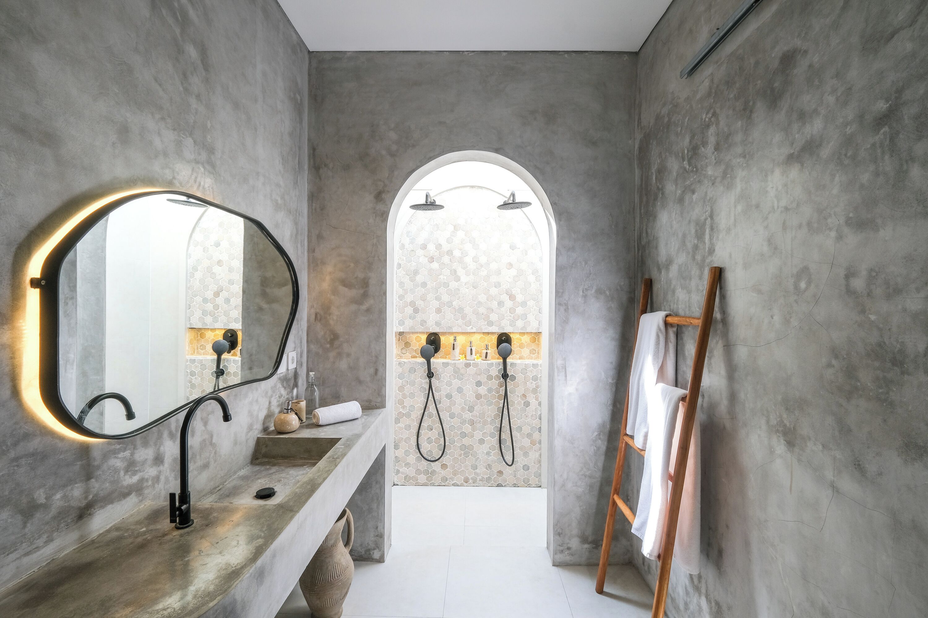 Villa, 2 habitaciones | Baño | Ducha, artículos de higiene personal gratuitos y secador de pelo