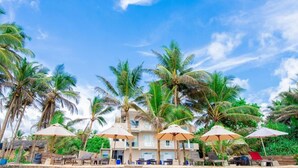 Ảnh chưa phân loại, 2 trong số 28 ảnh, nút
