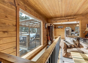 Interior detail - The Bear Den  (Florissant)