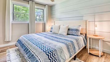 4 bedrooms, iron/ironing board, travel cot, free WiFi