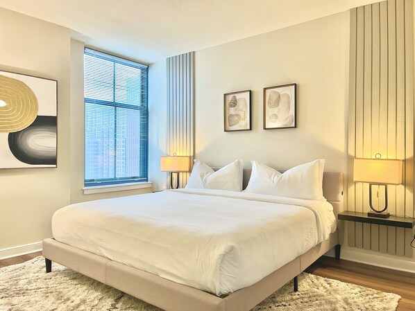 2 bedrooms, in-room safe, desk, iron/ironing board