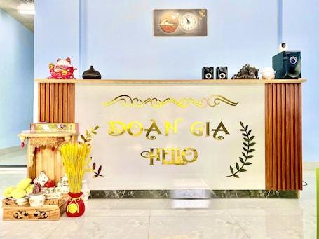 Reception. ĐOAN GIA