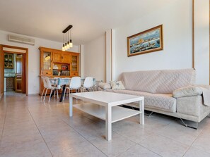 TV, fireplace, table tennis