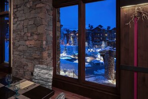 Dining - New Ski-In/Out Ultra Luxe Deer Valley Condo in Intimate Lodge. Superb restaurant (Park City)