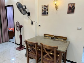 Family Apartment | In-room dining - SMG Travel (Hurghada)