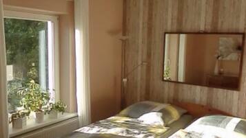 2 quartos, ferros/tábuas de passar roupa, Wi-Fi de cortesia