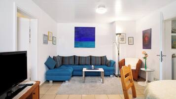 Fernseher, Stereoanlage