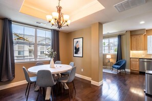 Dining - Trendy Fremont 3BR w/ Garage & Balcony, nr Park + Trail, by Blueground (South Bay)