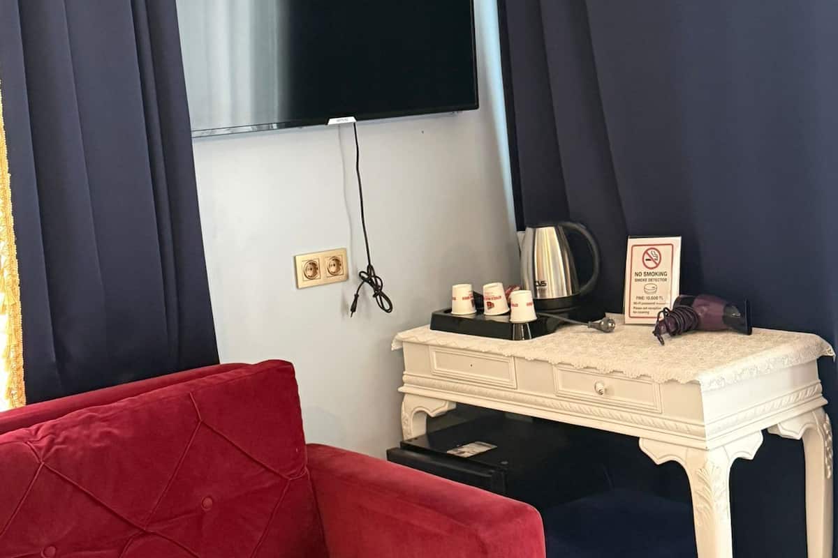 Superior Twin Room | Premium bedding, Select Comfort beds, desk, soundproofing