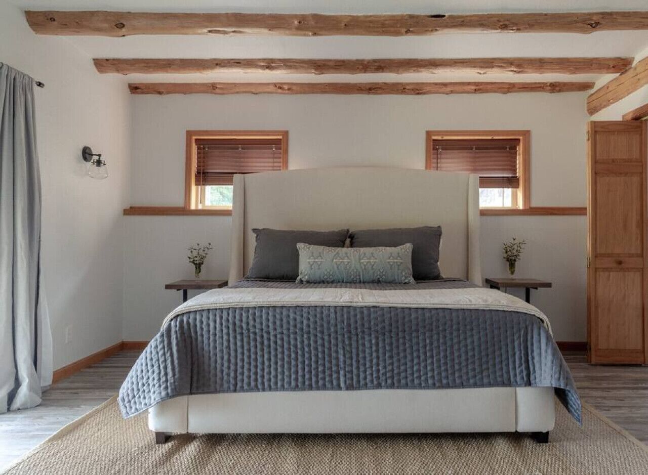 4 間睡房、可攜式嬰兒床、免費 Wi-Fi、床單