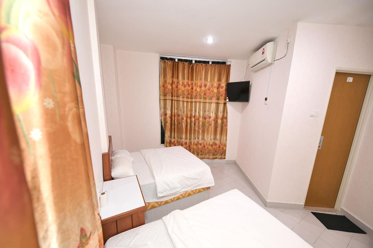 高级套房 | 1 多间卧室、笔记本电脑工作区、免费 WiFi、床单