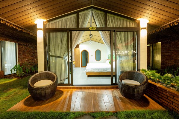 Family Quadruple Room | Terrace/patio - Apple House & Coffee (Ho Chi Minh City)