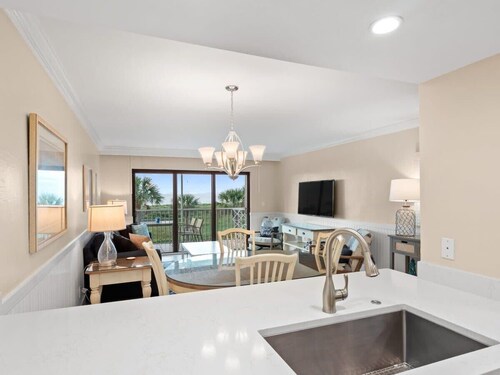 Stunning Beachfront Residence on Captiva