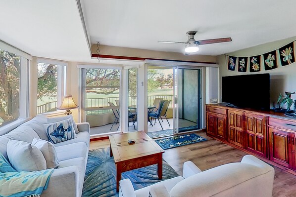 TV, table football, ping pong - Newly-renovated beautiful spacious Condo w/ fabulous mountain & golf course view (Waikoloa Village)