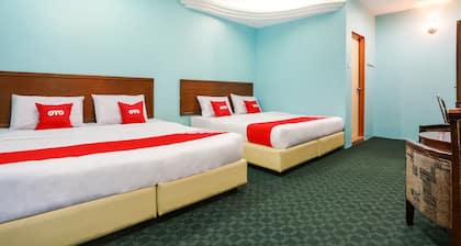 OYO 44094 Bangi Lanai Hotel