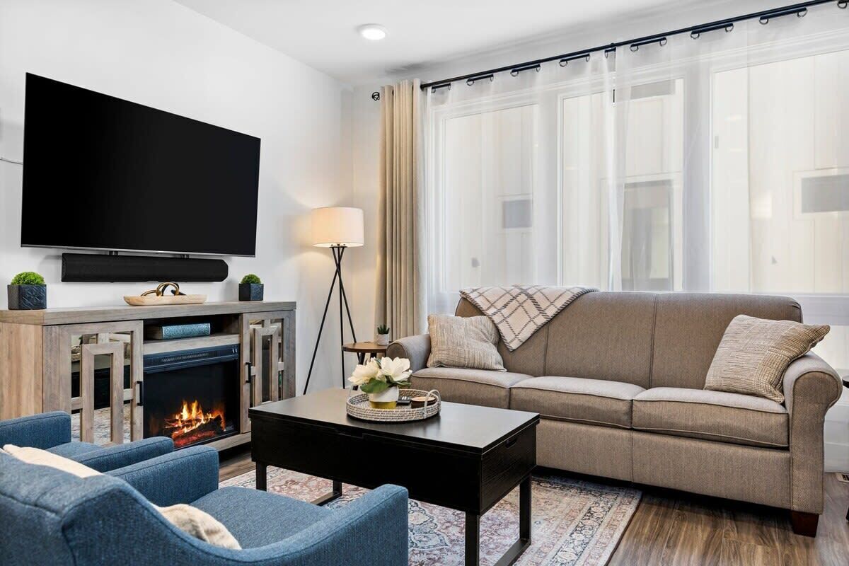 TV, fireplace, offices