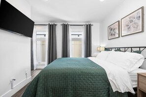 2 bedrooms, iron/ironing board, WiFi, bed sheets