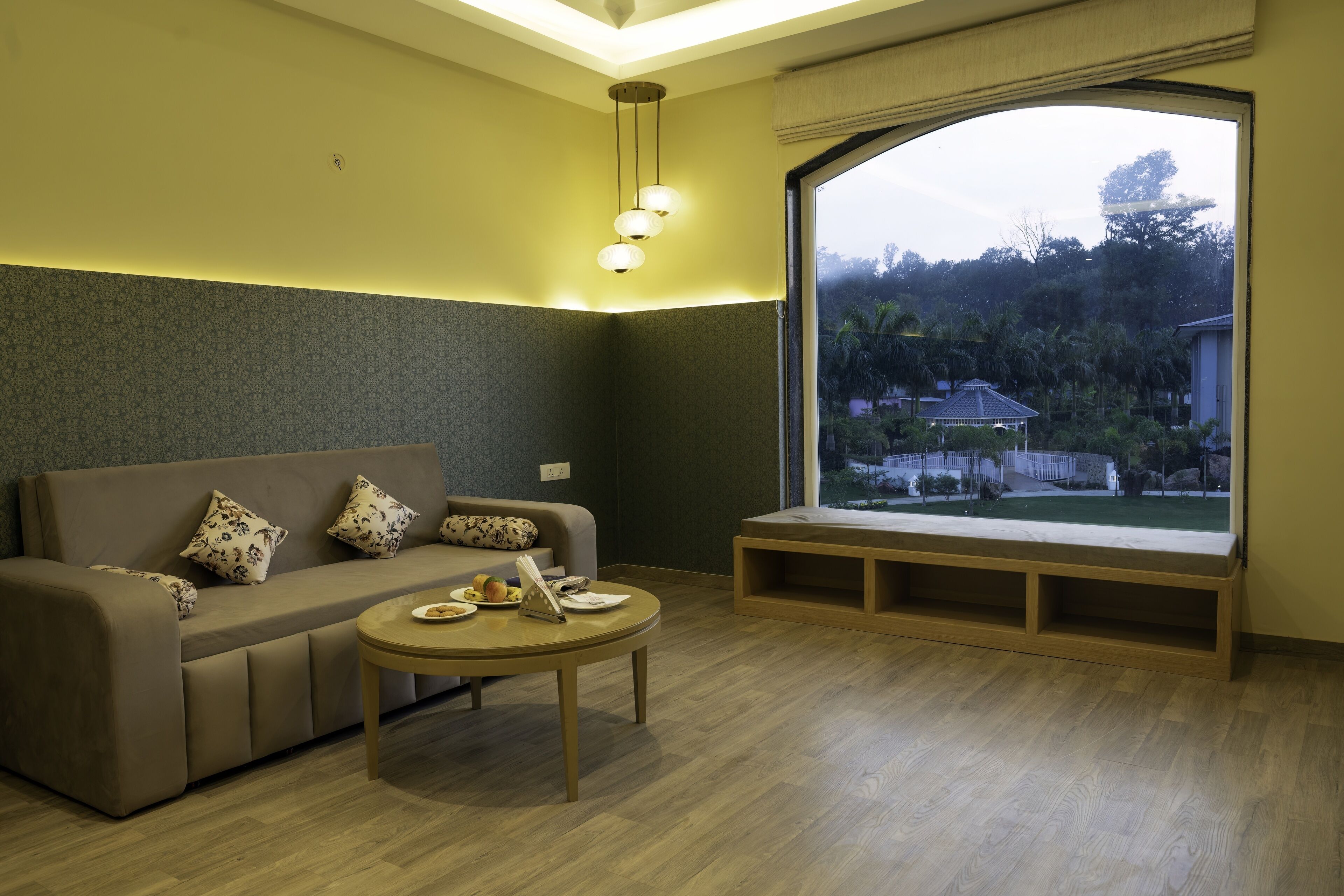 Premium Room | Living area | 32-inch LED TV with cable channels