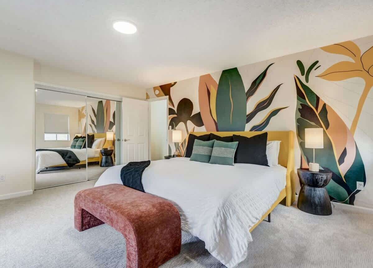 6 chambres, fer et planche à repasser, lit de bébé portatif, Wi-Fi