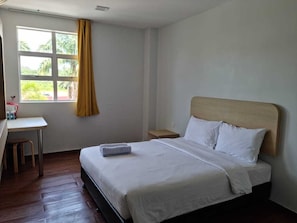 Deluxe Double Room - OYO 90901 Santai Morib Hotel (Banting)
