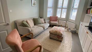 Rumah Basic | Area keluarga | TV