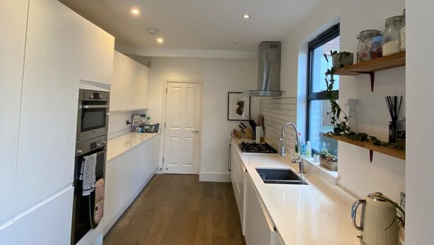 Basic House | Private kitchen - Stunning 4BD House W/large Garden - Finsbury Park! (London)