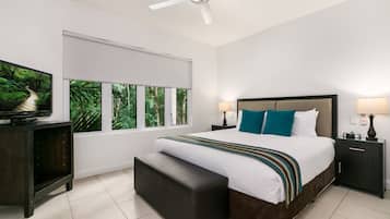 1 bedroom, iron/ironing board, WiFi (free)