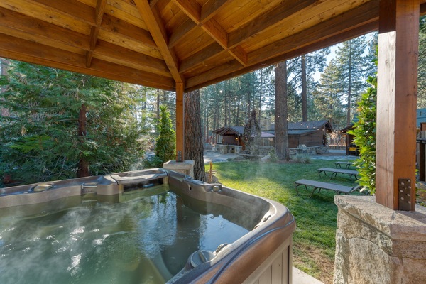 Bain à remous extérieur