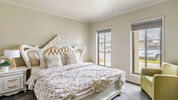 4 chambres, fer et planche à repasser, accès au Wi-Fi (inclus)