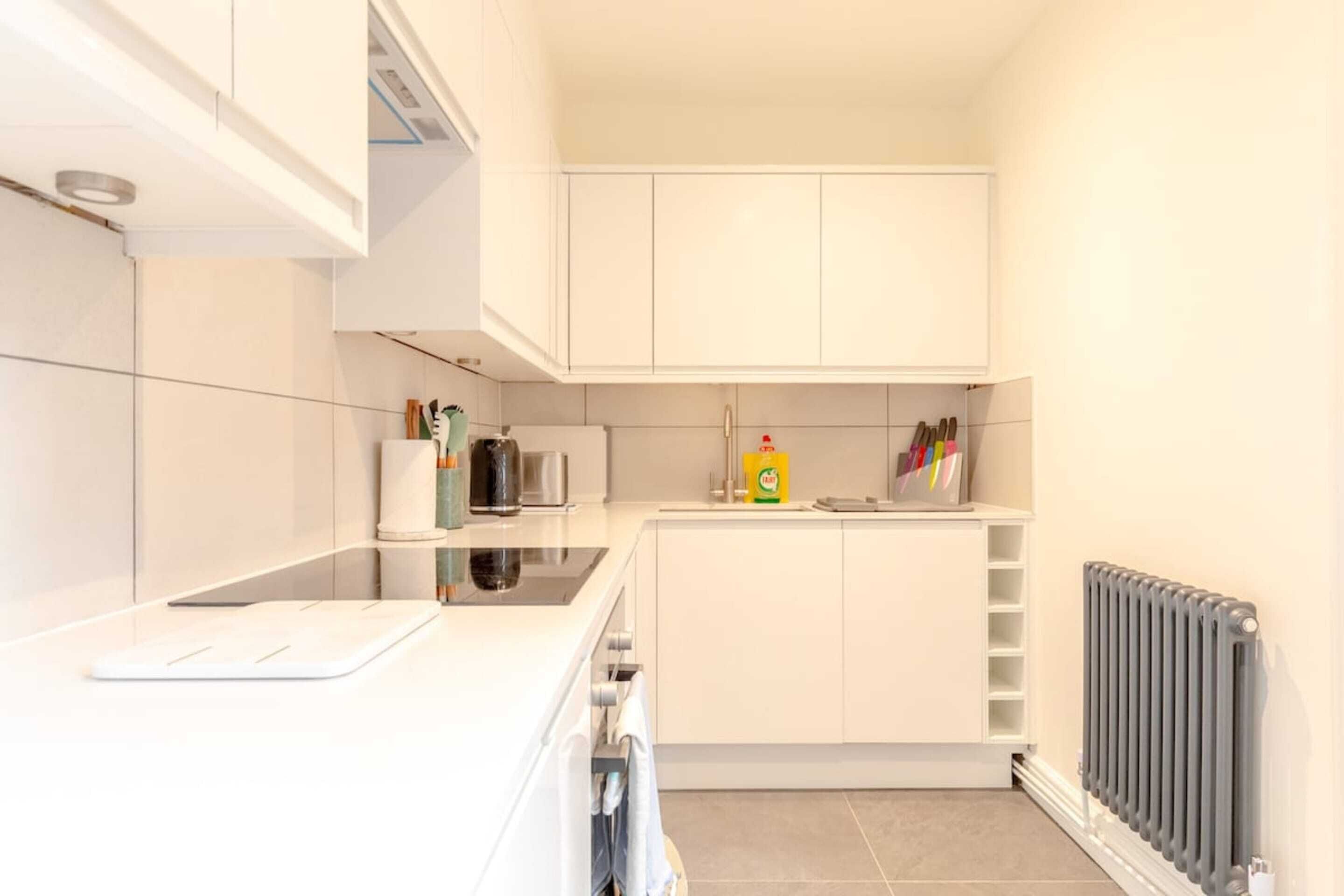 Basic Apartment | Private kitchen