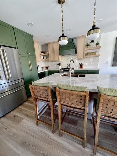 Brand New! Luxury Townhome, Steps to the Slopes. @EnchantedForestTelluride