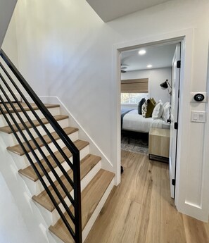 3 bedrooms, WiFi, bed sheets - Brand New! Luxury Townhome, Steps to the Slopes. @EnchantedForestTelluride (Mountain Village)