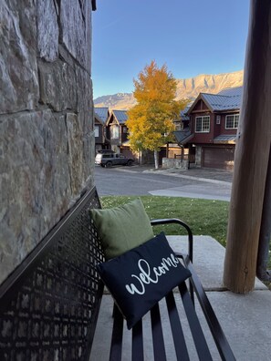 Property grounds - Brand New! Luxury Townhome, Steps to the Slopes. @EnchantedForestTelluride (Mountain Village)