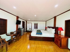 Room - Chomka Thnong Resort (Khsach Kandal)
