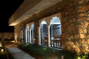 숙박 시설 정면