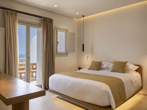 8 habitaciones, escritorio y tabla de planchar con plancha 