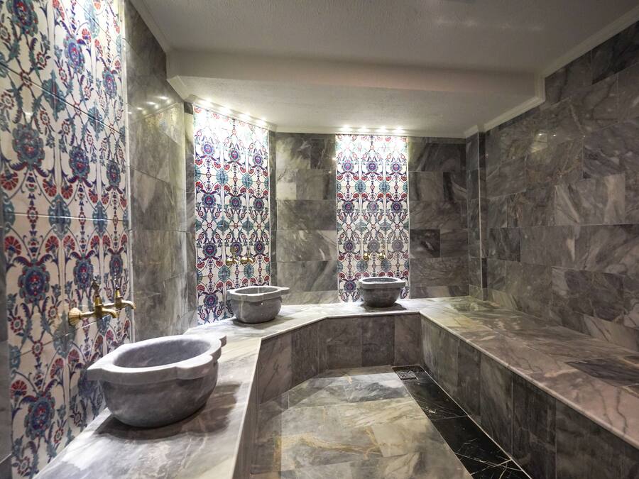 Hammam, massages aux pierres chaudes, massages des tissus profonds