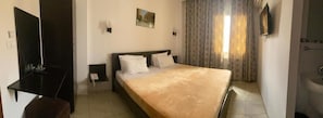 Soundproofing, free WiFi, bed sheets