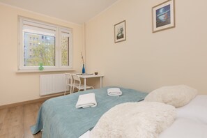 Apartamento, 2 quartos, cozinha | 2 quartos, roupa de cama